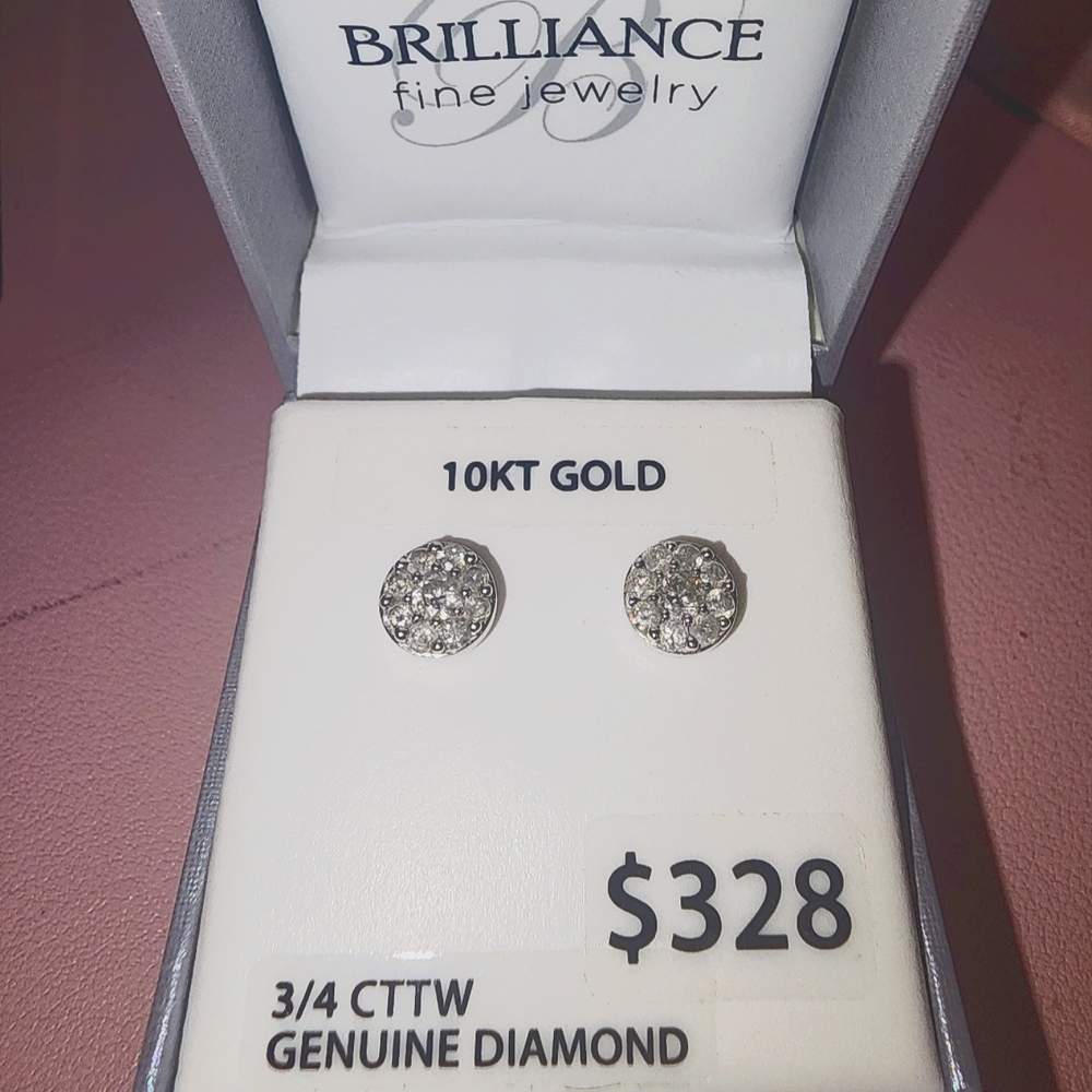 3/4k genuine diamond earrings, 10k white gold